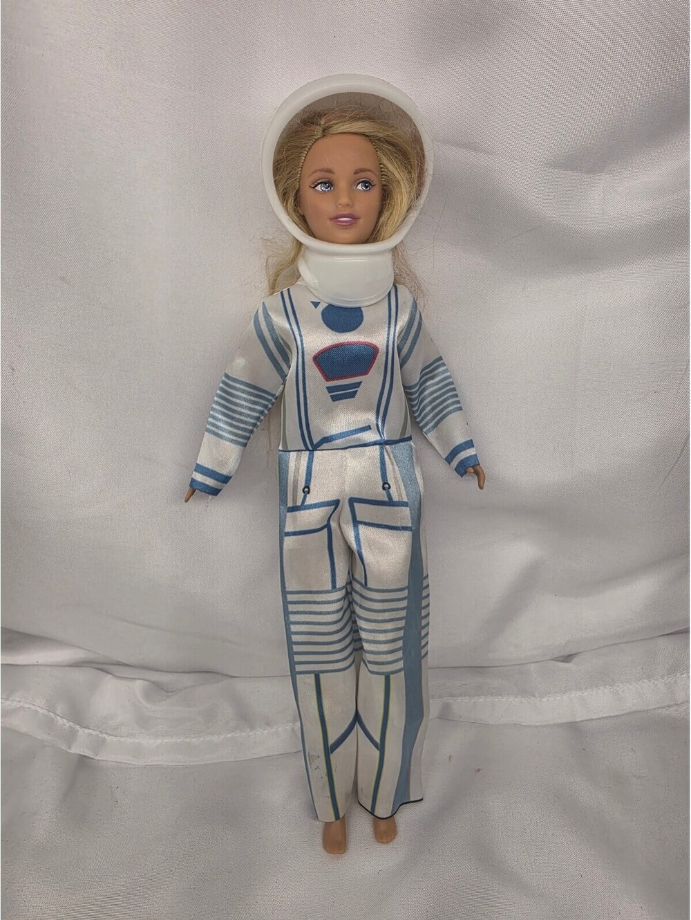 2019 Barbie Careers Astronaut Doll GFX24 60th Anniversary Spacesuit Helmet